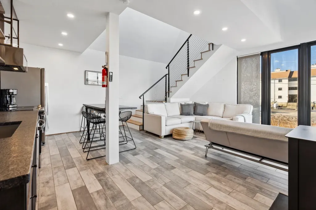 10 Anchor Street Hampton NH 03842