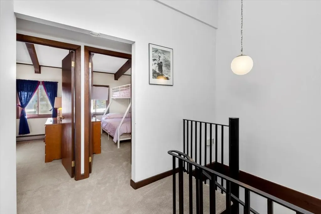 21 Stratton West Road Winhall VT 05340