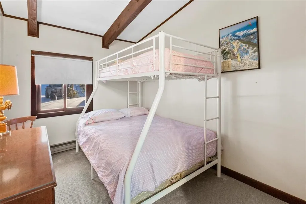 21 Stratton West Road Winhall VT 05340