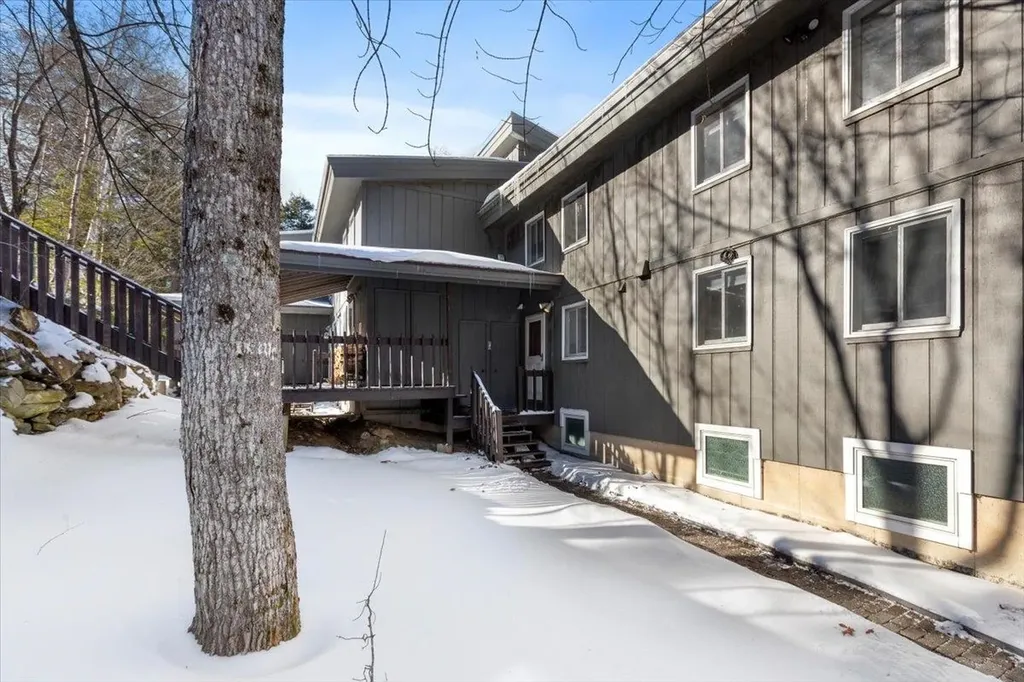 21 Stratton West Road Winhall VT 05340