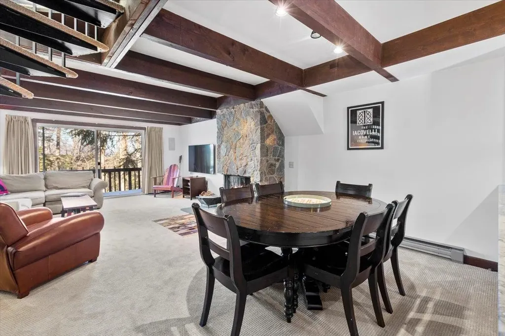 21 Stratton West Road Winhall VT 05340