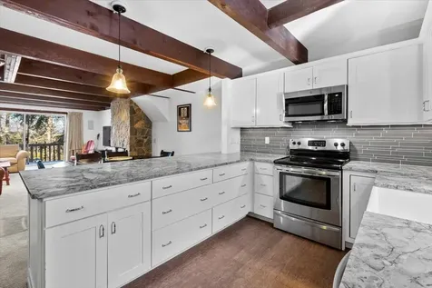 21 Stratton West Road Winhall VT 05340