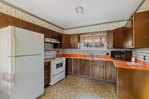 83 Webster Street Laconia NH 03246