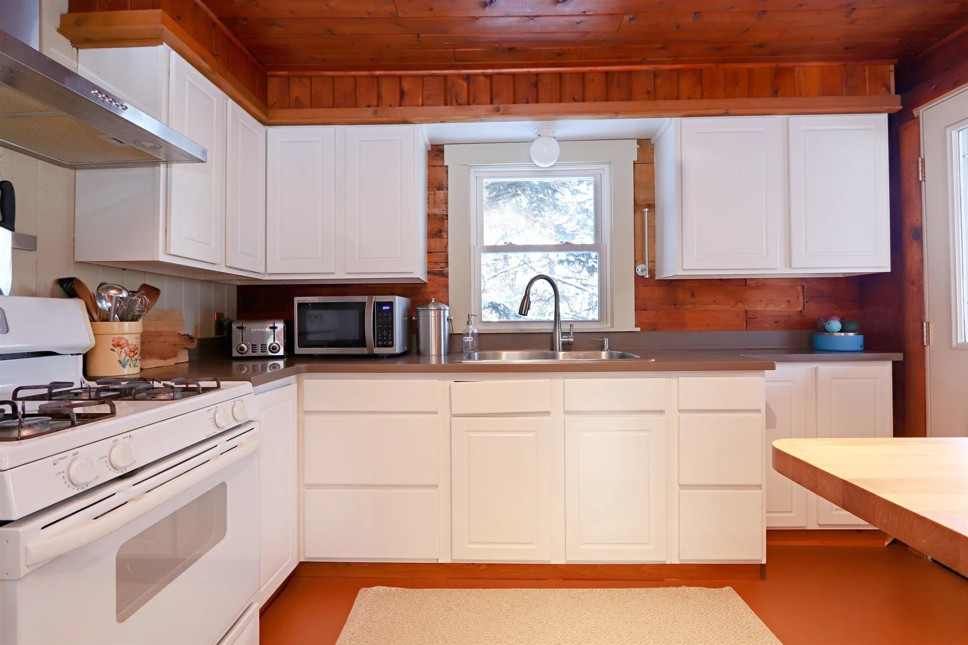 829 Cotton Road Lyndon VT 05851