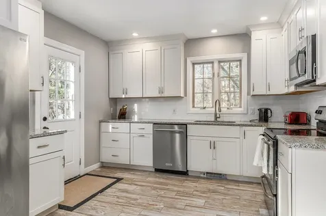 120 Tuttle Lane Greenland NH 03840