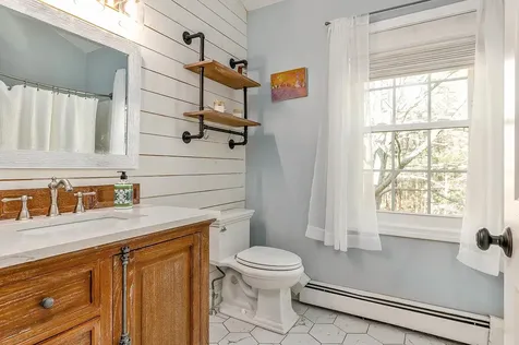 120 Tuttle Lane Greenland NH 03840