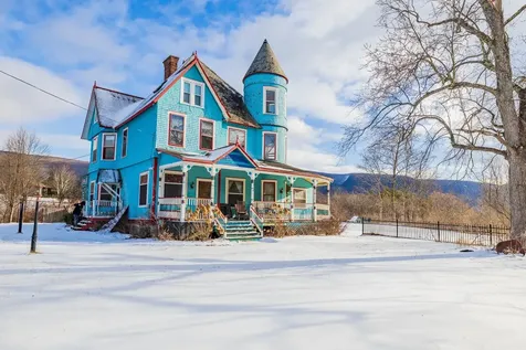 216 Highland Avenue Manchester VT 05255