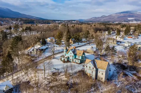 216 Highland Avenue Manchester VT 05255