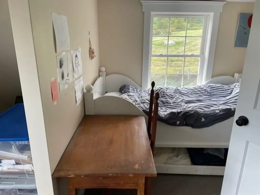 997 King Hill Road New London NH 03257