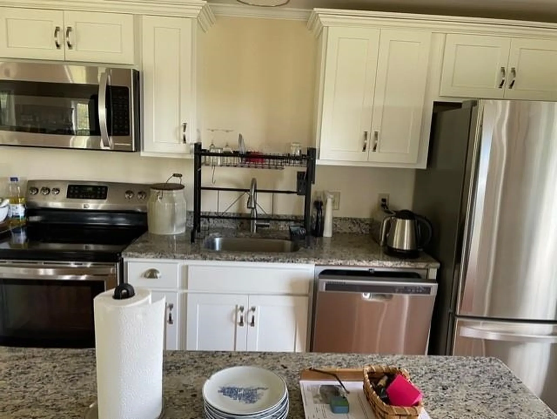 997 King Hill Road New London NH 03257