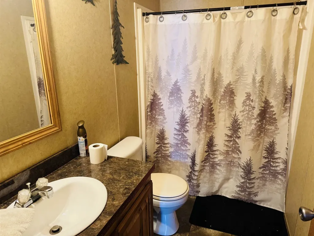 670 Simino Lane Irasburg VT 05845