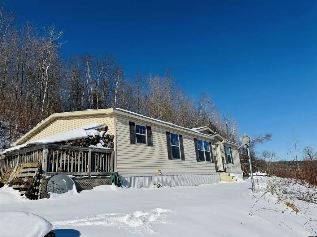 670 Simino Lane Irasburg VT 05845