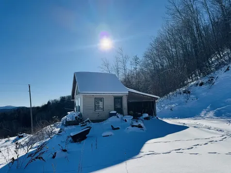 670 Simino Lane Irasburg VT 05845