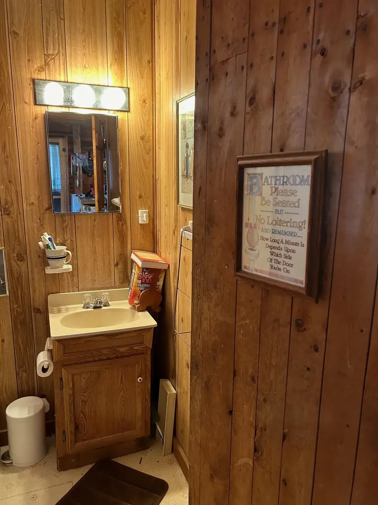 104 North Winnimere Road Greensboro VT 05841