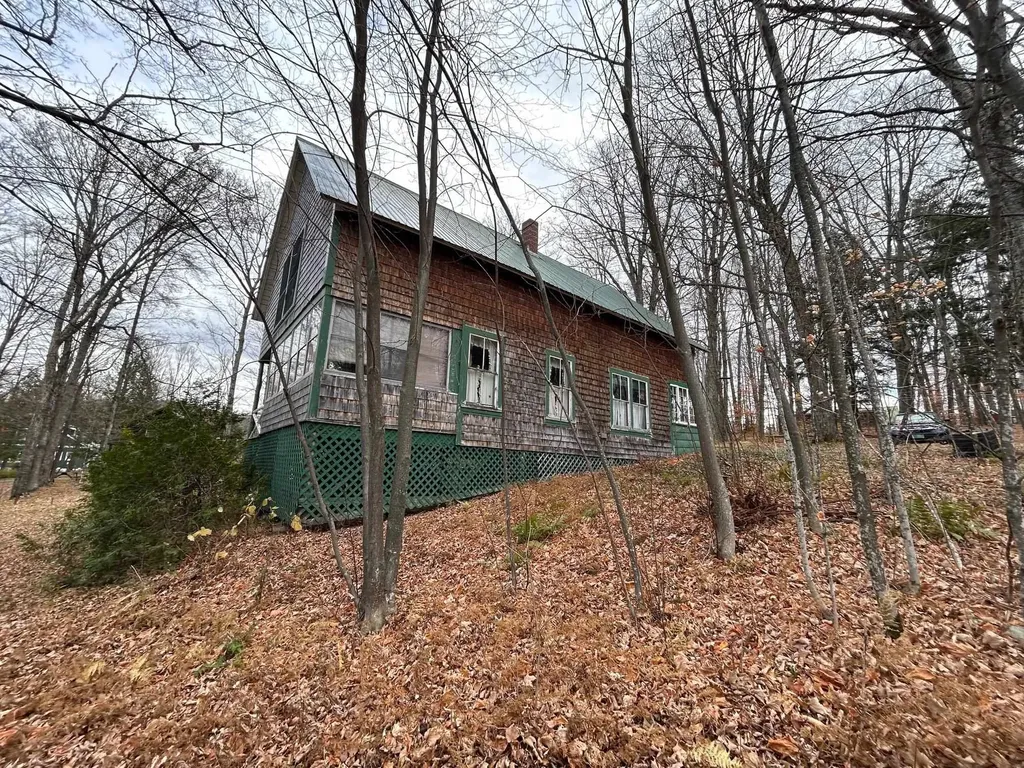 104 North Winnimere Road Greensboro VT 05841