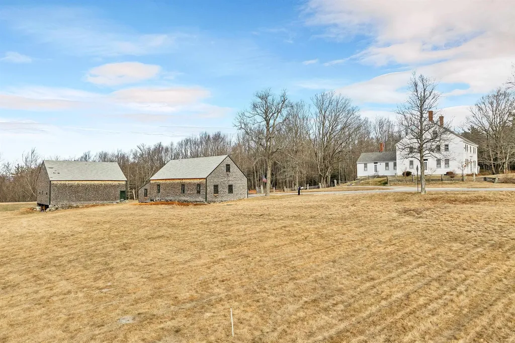 280 Meetinghouse Hill Road Farmington NH 03835