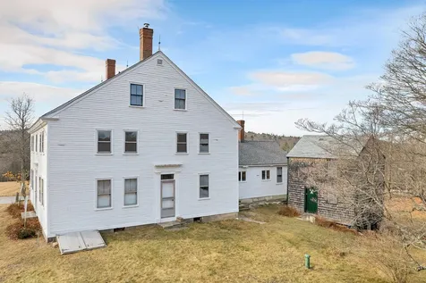 280 Meetinghouse Hill Road Farmington NH 03835