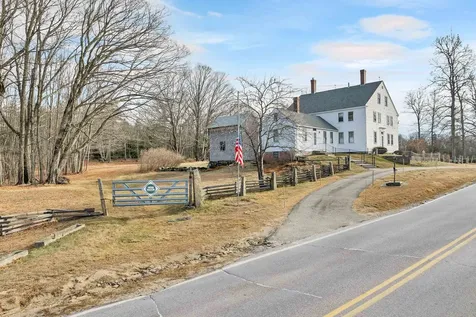 280 Meetinghouse Hill Road Farmington NH 03835