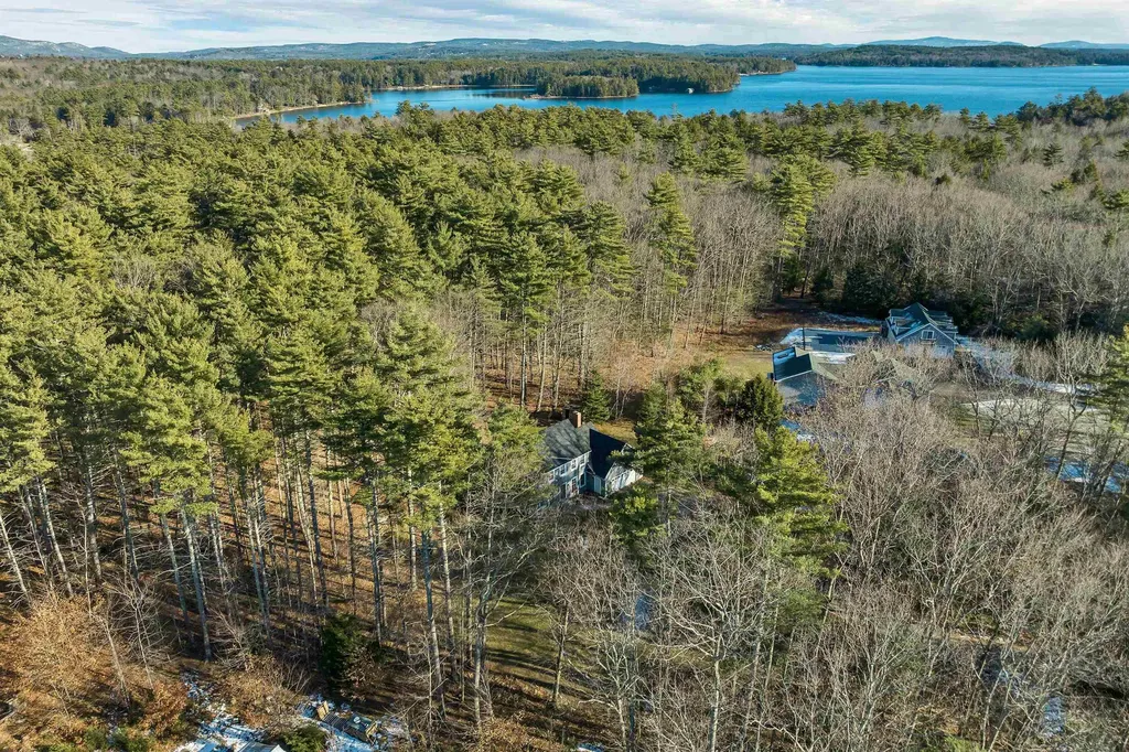 36 Dow Road Moultonborough NH 03254