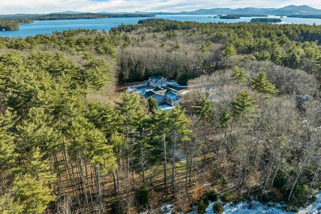 36 Dow Road Moultonborough NH 03254