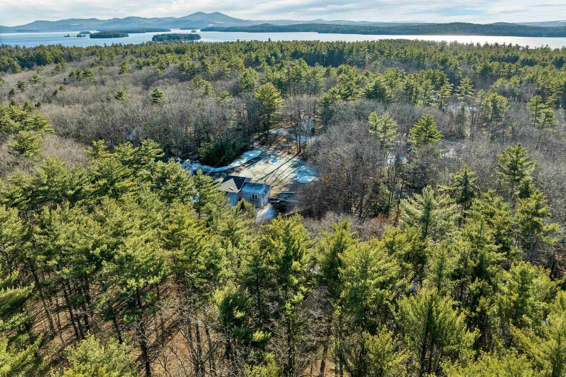 36 Dow Road Moultonborough NH 03254