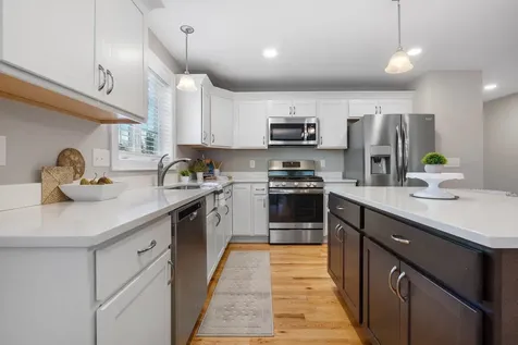 1 Currant Lane Hooksett NH 03106