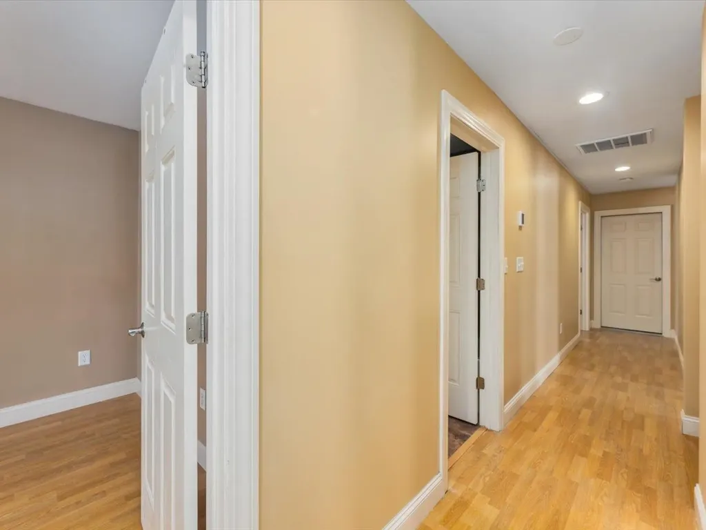 18 Meadowview Road Chesterfield NH 03466