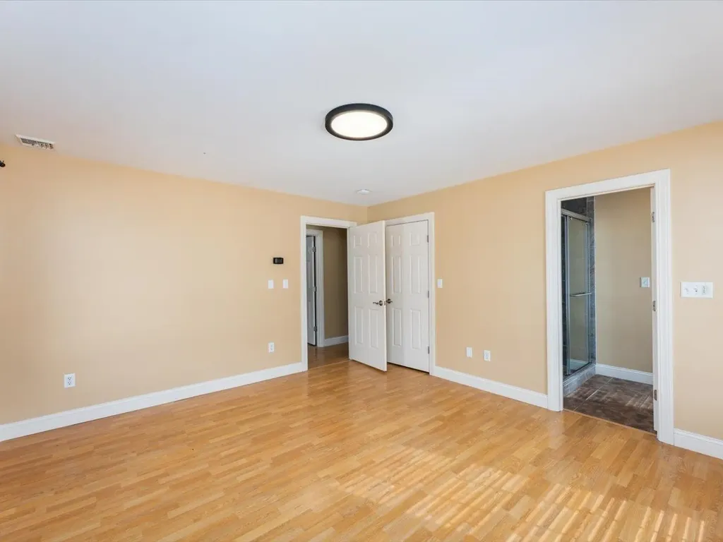 18 Meadowview Road Chesterfield NH 03466