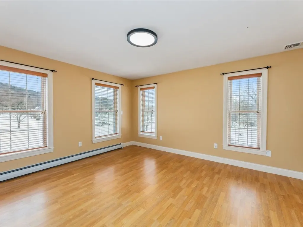 18 Meadowview Road Chesterfield NH 03466