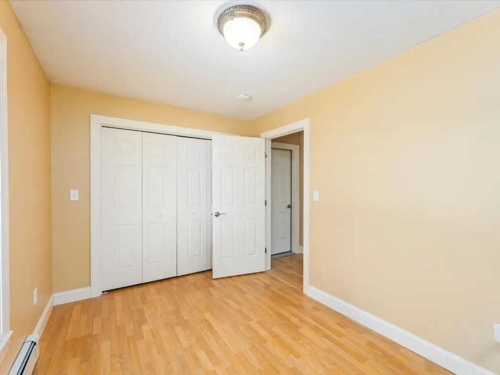 18 Meadowview Road Chesterfield NH 03466