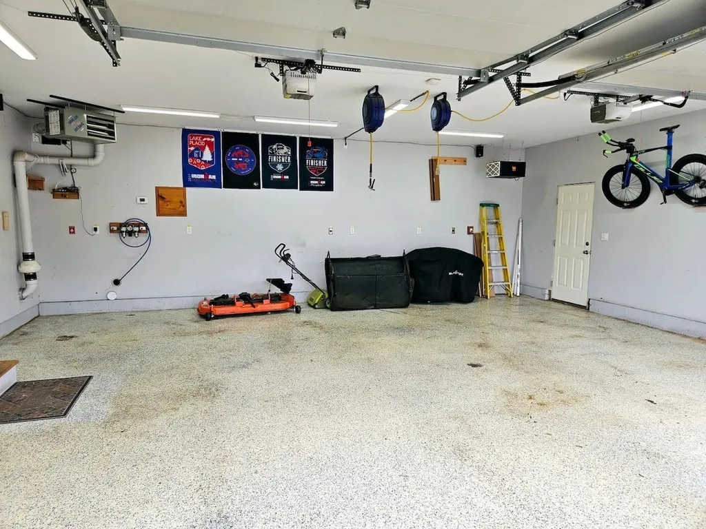 18 Meadowview Road Chesterfield NH 03466