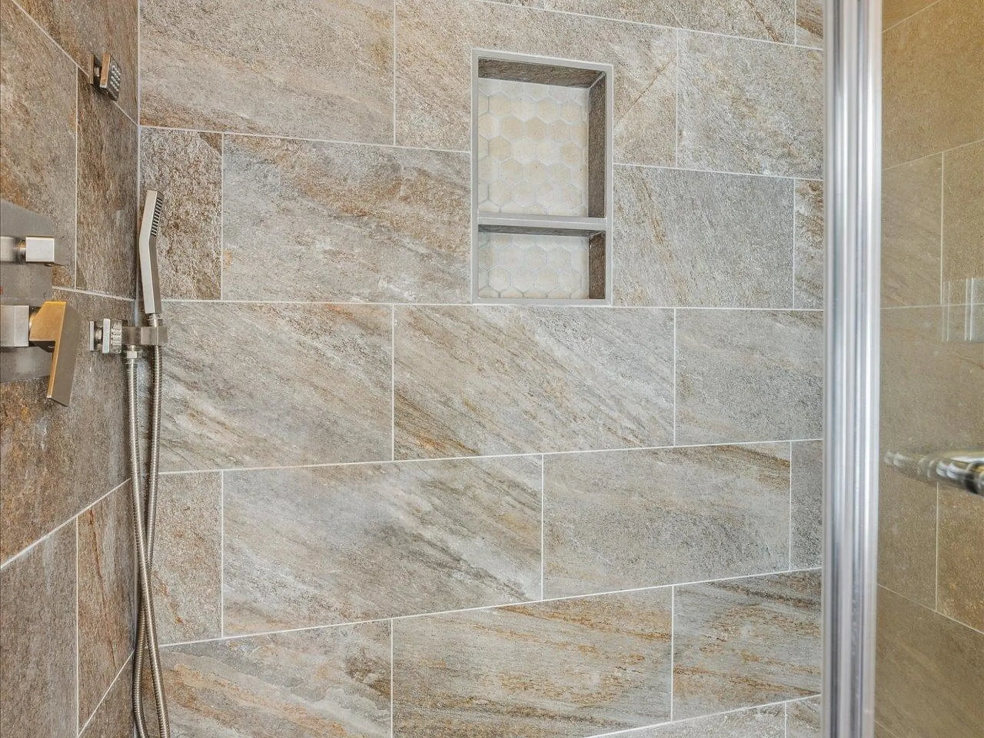 18 Meadowview Road Chesterfield NH 03466