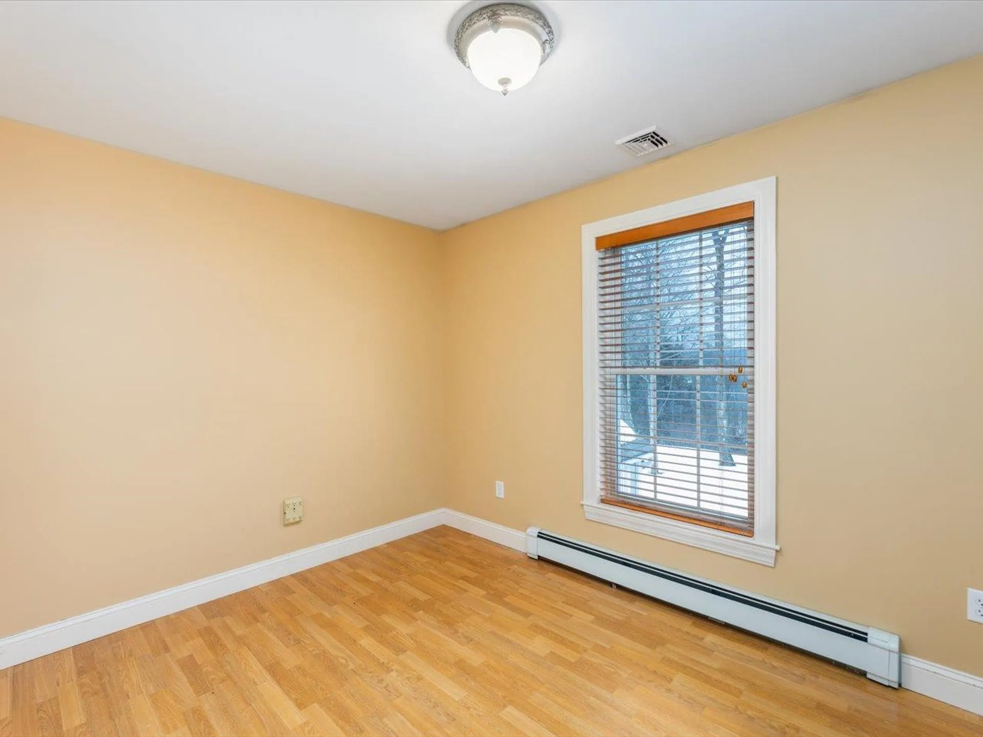 18 Meadowview Road Chesterfield NH 03466