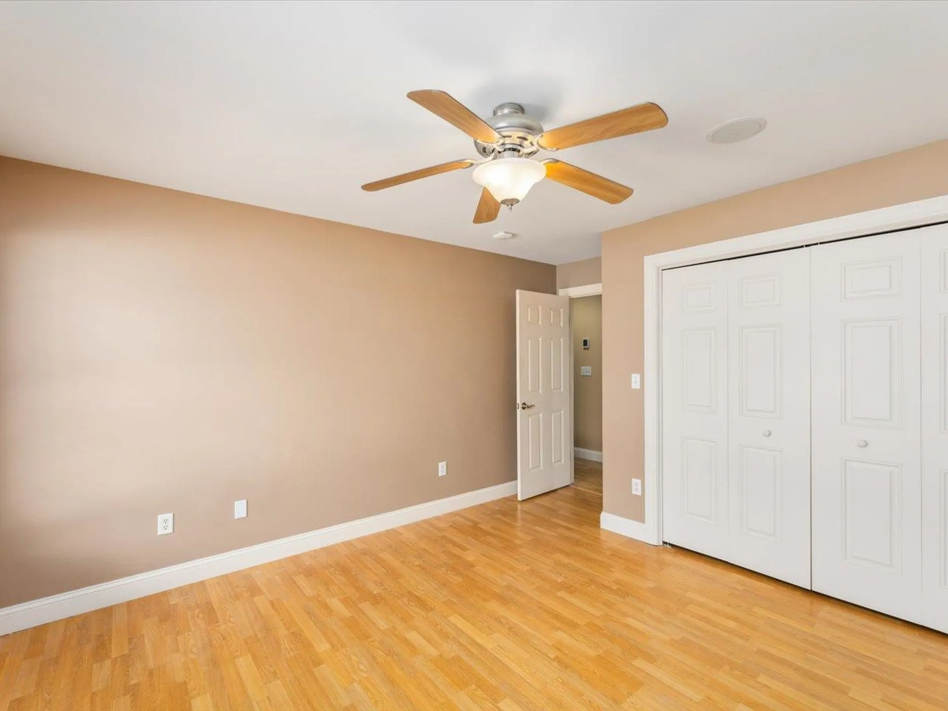 18 Meadowview Road Chesterfield NH 03466