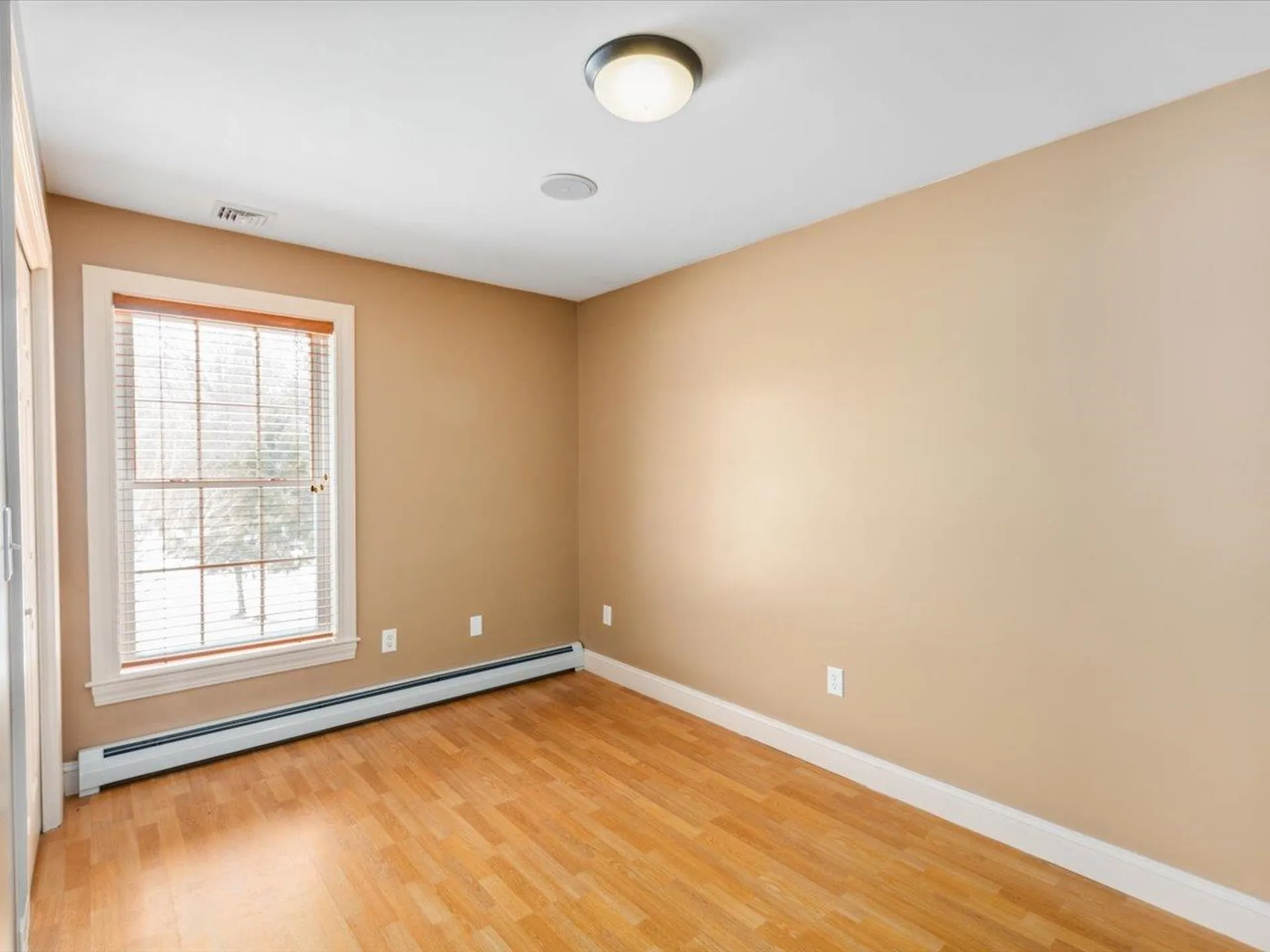 18 Meadowview Road Chesterfield NH 03466