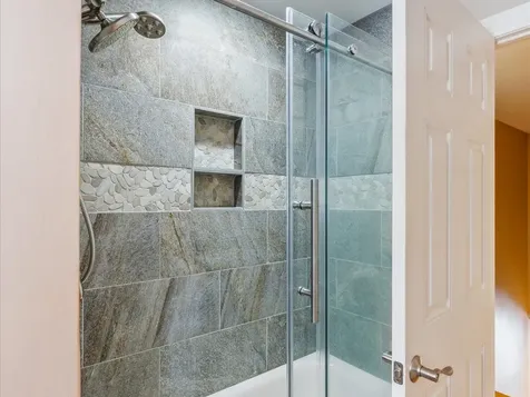 18 Meadowview Road Chesterfield NH 03466