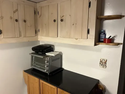 40 W Broadway Street Derry NH 03038