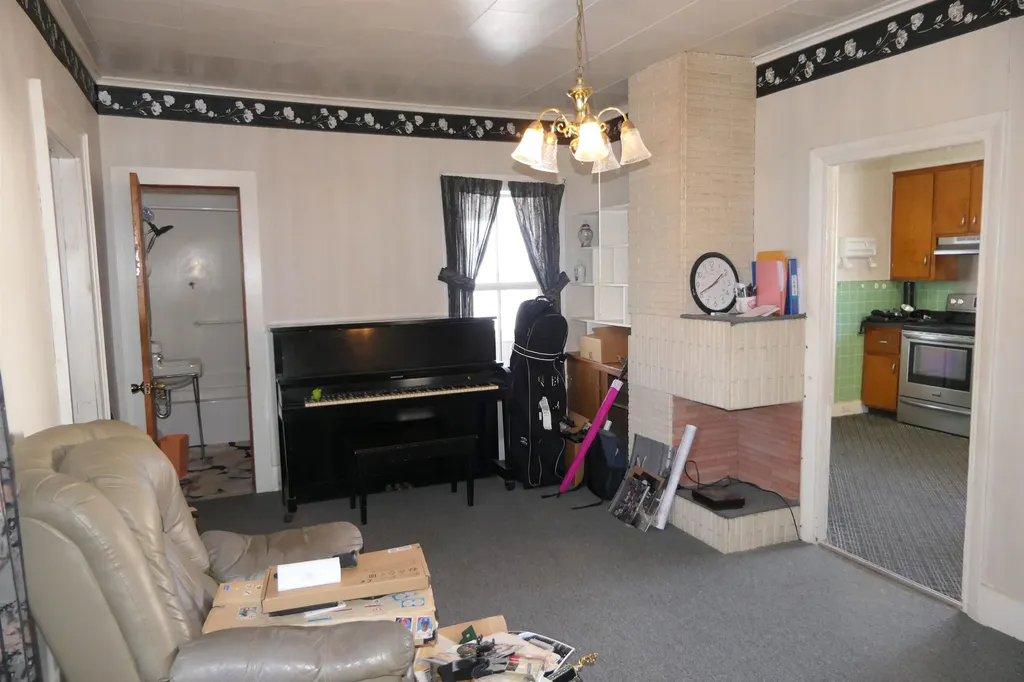 42 North Elm Street St. Albans City VT 05478