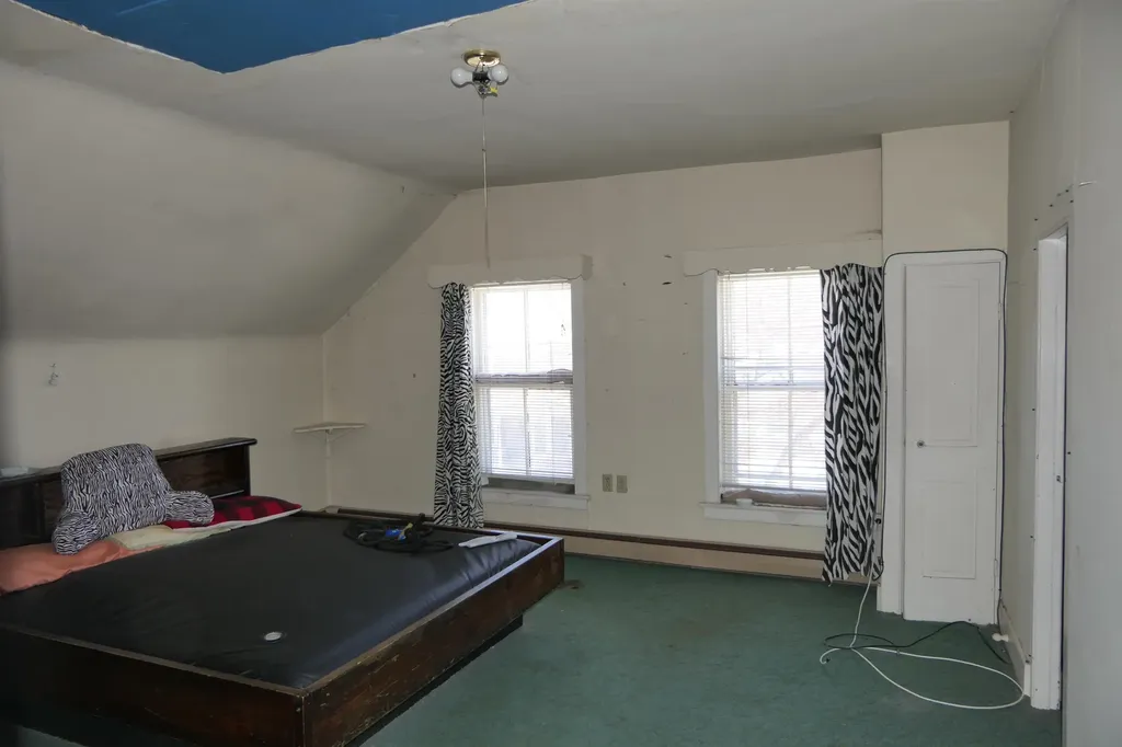 42 North Elm Street St. Albans City VT 05478