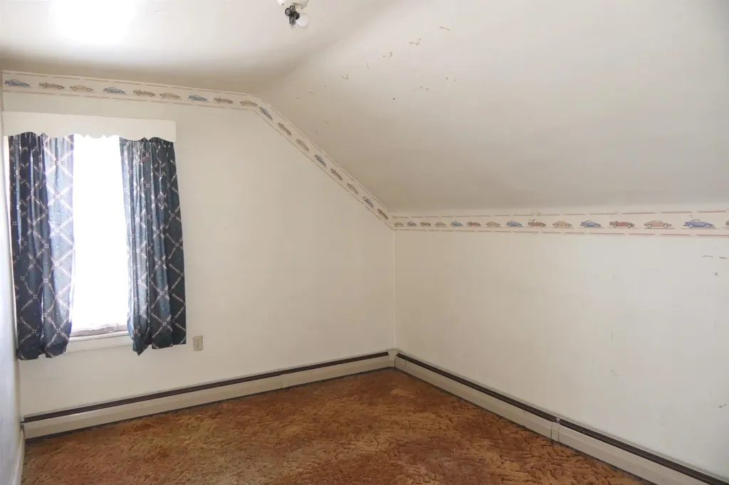 42 North Elm Street St. Albans City VT 05478