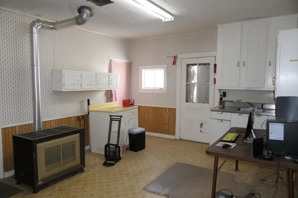 42 North Elm Street St. Albans City VT 05478