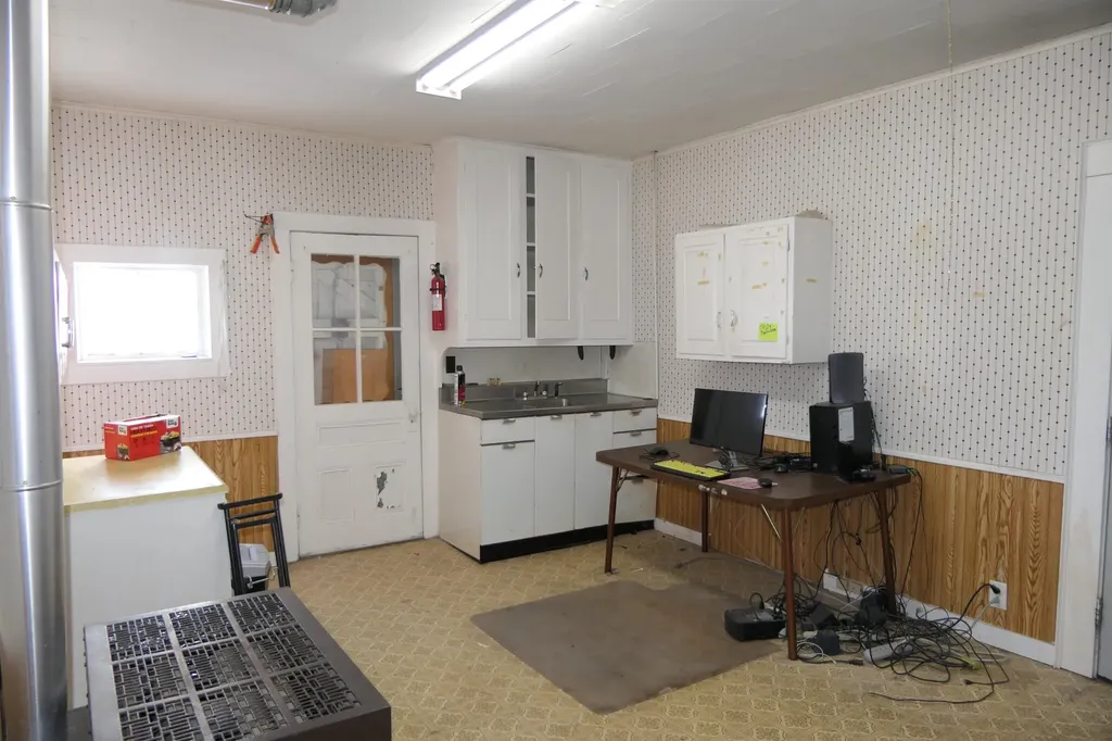 42 North Elm Street St. Albans City VT 05478