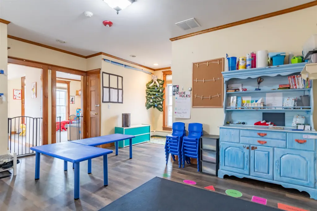 92 Woodbury Road Weare NH 03281