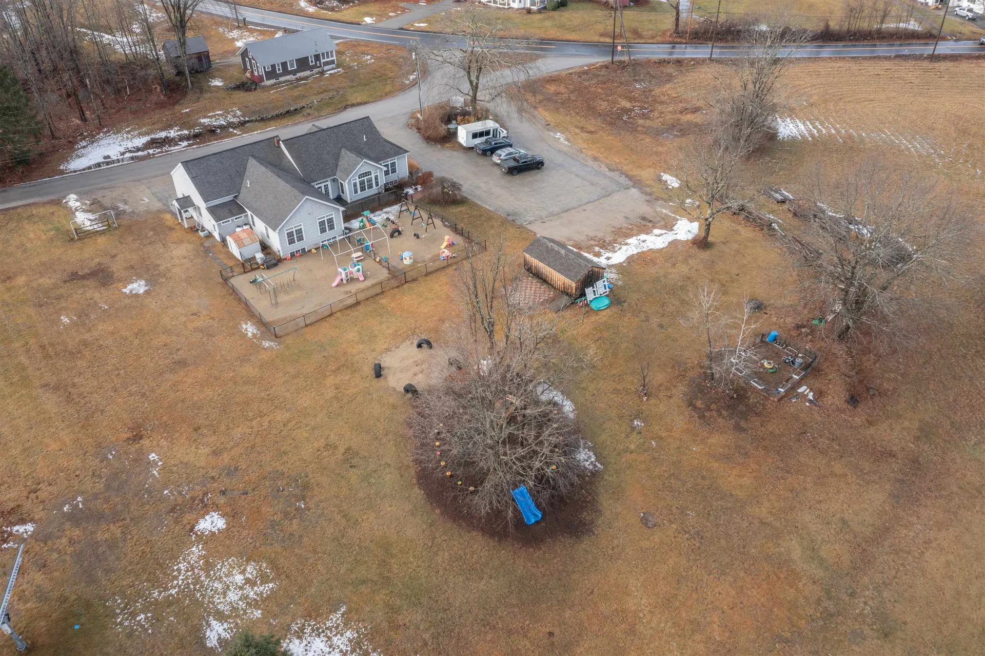 92 Woodbury Road Weare NH 03281