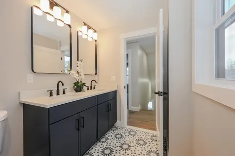 20 Rennie Road Hanover NH 03755