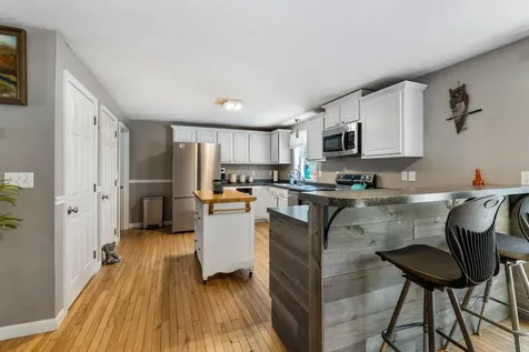 101 Mastin Road Sutton NH 03260