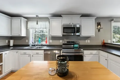 101 Mastin Road Sutton NH 03260