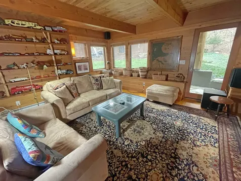 190 Upper Pines Road Warren VT 05674
