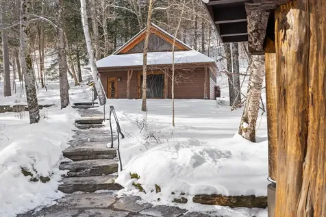 190 Upper Pines Road Warren VT 05674