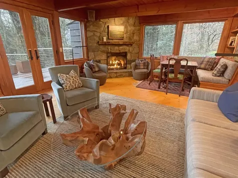 190 Upper Pines Road Warren VT 05674